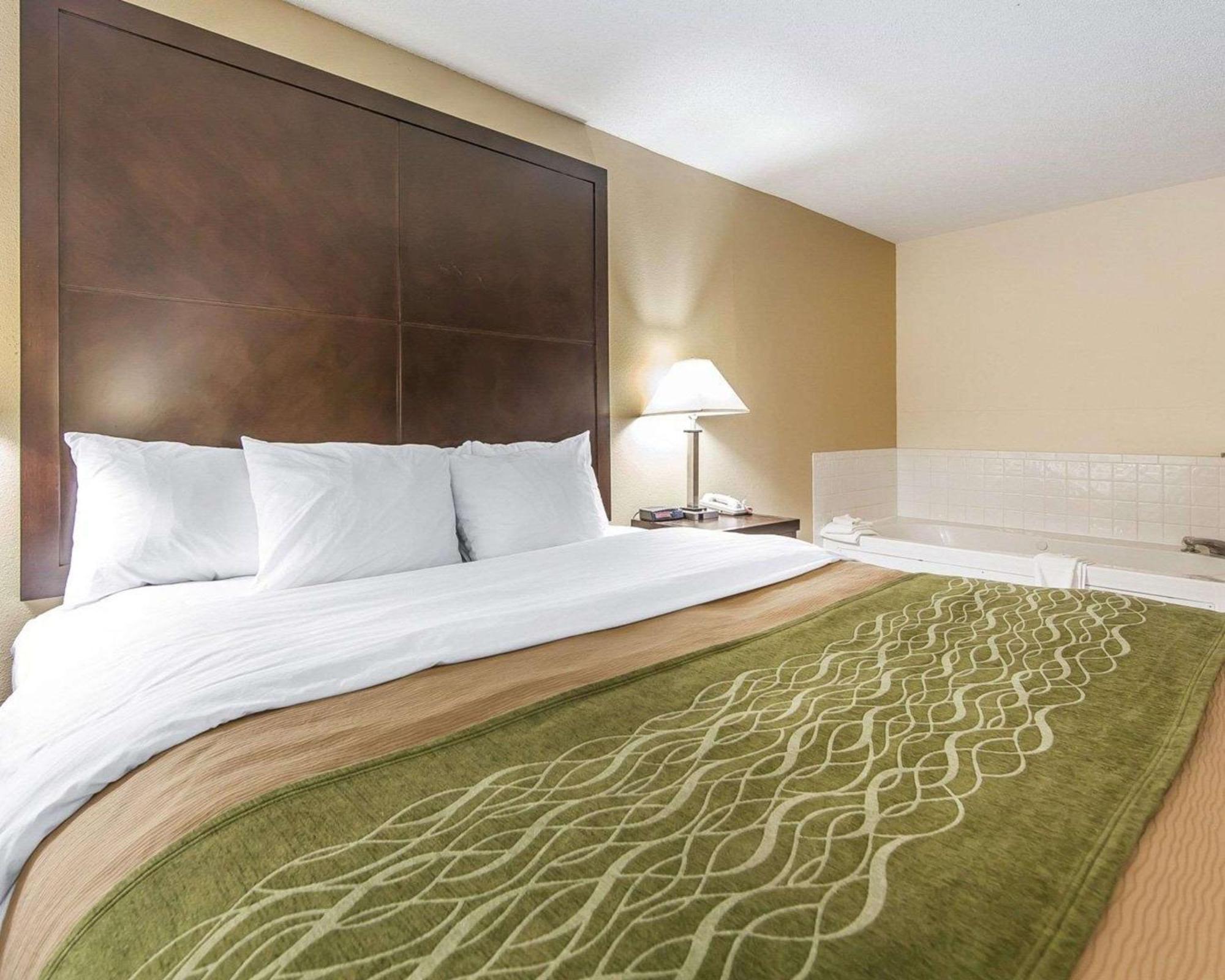 Quality Inn & Suites Rosemount Экстерьер фото